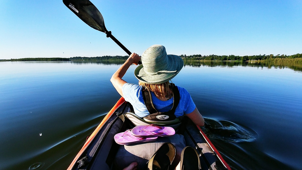 découvrez le kayak de mer : une aventure captivante sur les eaux turquoise, idéale pour les amoureux de la nature et les passionnés de sport. explorez des paysages côtiers époustouflants, ressentez la liberté des grands espaces et apprenez des techniques de pagayage pour des sorties inoubliables.