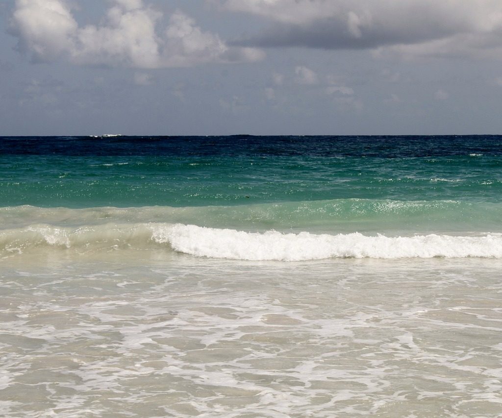 découvrez la martinique, une île des caraïbes où plages de sable blanc, paysages luxuriants et culture créole s'harmonisent pour offrir une expérience inoubliable. explorez ses richesses naturelles, sa gastronomie savoureuse et ses traditions uniques.